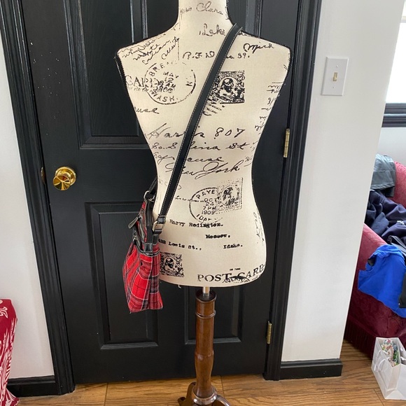 5/$25 - Tartan Plaid Crossbody handbag - Picture 4 of 11
